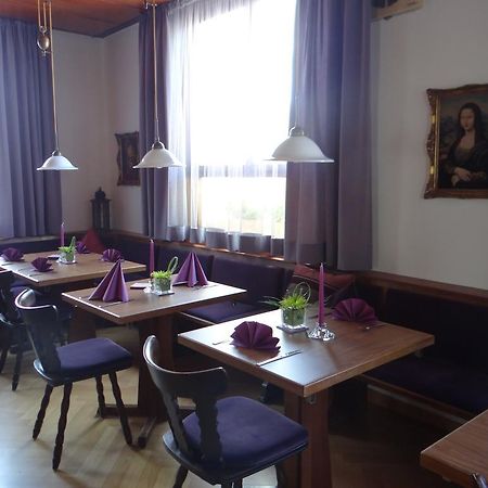Hotel-Restaurant Zum Goldenen Hahnen Markgroningen Luaran gambar
