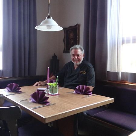 Hotel-Restaurant Zum Goldenen Hahnen Markgroningen Luaran gambar